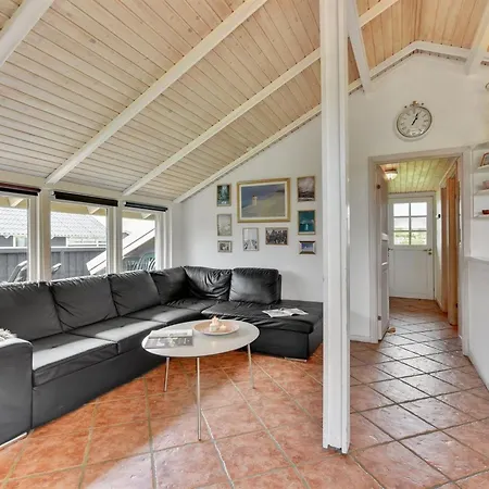 Dom wakacyjny Solbritt - 330m To The Fjord By Interhome *
